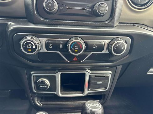 Used 2018 Jeep Wrangler Unlimited Sport image 20