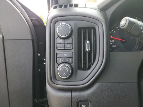 Used 2025 Chevrolet Silverado 1500 Custom AWD/4WD image 21
