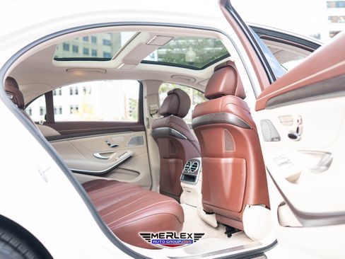 Used 2018 Mercedes-Benz S 560 4MATIC Sedan w/ AMG Line Exterior image 19
