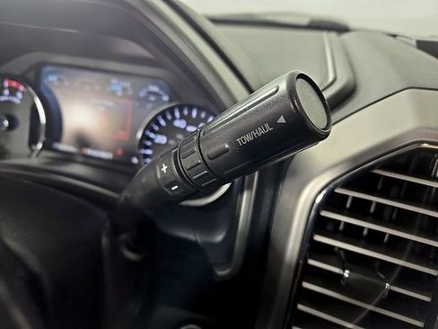 Used 2019 Ford F250 Platinum w/ Platinum Ultimate Package image 16