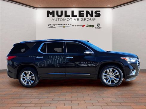 Used 2021 Chevrolet Traverse High Country image 4