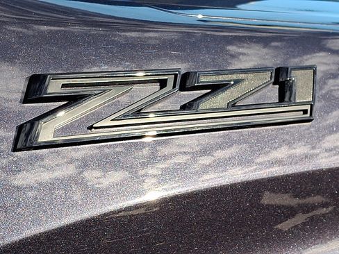 Used 2024 Chevrolet Silverado 1500 Custom Trail Boss w/ LPO, Dark Essentials Package image 31