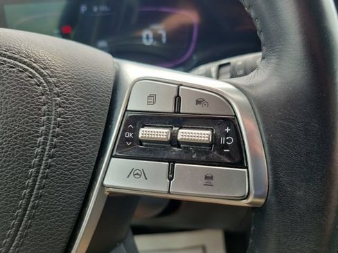 Used 2025 Kia Telluride S FWD image 23