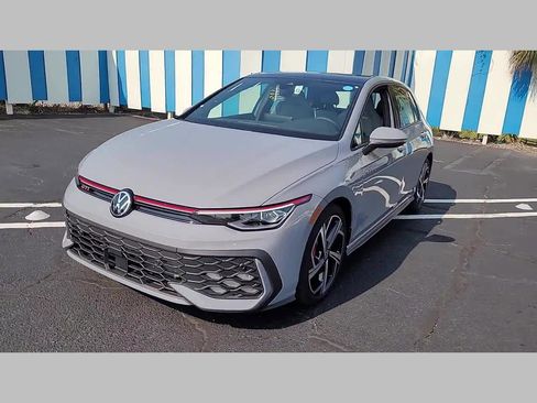 New 2025 Volkswagen GTI SE image 33