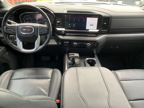 Used 2023 GMC Sierra 1500 SLT AWD/4WD image 16