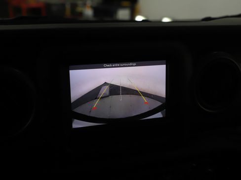 Used 2020 Jeep Wrangler Sport image 16