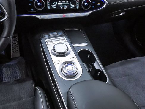 Certified 2022 Genesis GV70 3.5T Sport w/ Sport Prestige Package AWD/4WD image 19