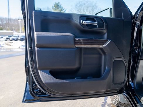 Used 2022 Chevrolet Silverado 1500 LT Trail Boss w/ Bed Protection Package image 19