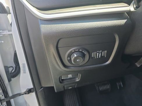 Used 2023 Jeep Grand Cherokee Limited AWD/4WD image 21