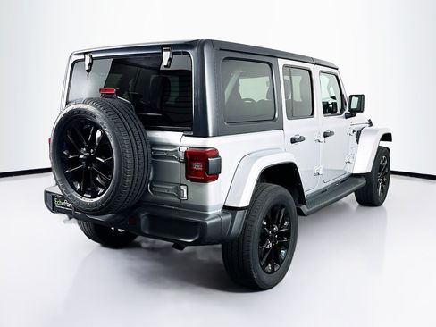 Used 2023 Jeep Wrangler Unlimited Sahara w/ Cold Weather Group AWD/4WD image 9