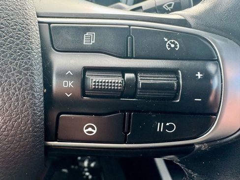 Used 2022 Kia K5 GT-Line image 16