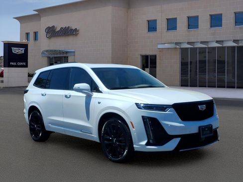Certified 2024 Cadillac XT6 Sport w/ Platinum Package AWD/4WD image 3