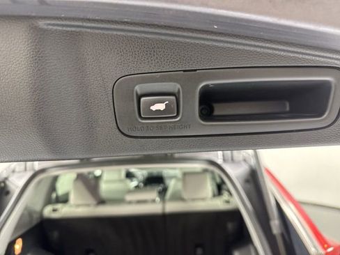 Used 2018 Honda CR-V Touring image 36