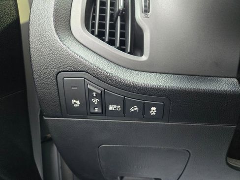 Used 2013 Kia Sportage SX w/ SX Premium Pkg FWD image 16