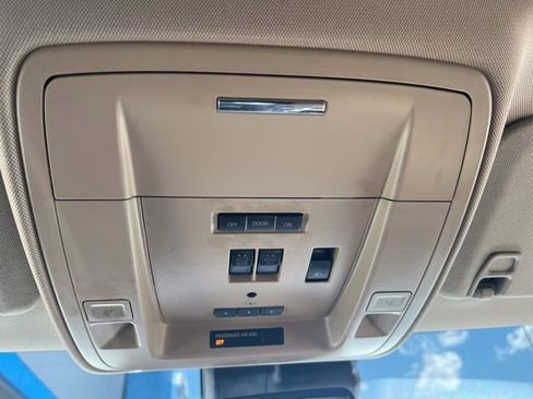 Used 2017 GMC Sierra 1500 Denali w/ Denali Ultimate Package AWD/4WD image 24