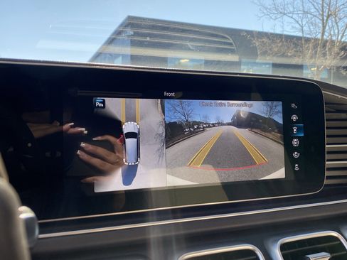 Used 2020 Mercedes-Benz GLS 580 4MATIC image 43