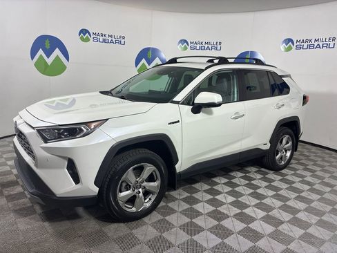 Used 2020 Toyota RAV4 Limited image 3