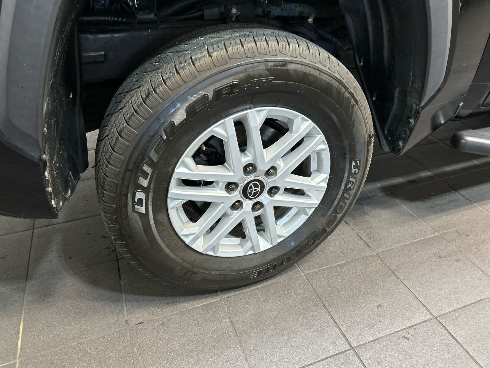 Used 2023 Toyota Tundra SR5 w/ SR5 Premium Package AWD/4WD image 9