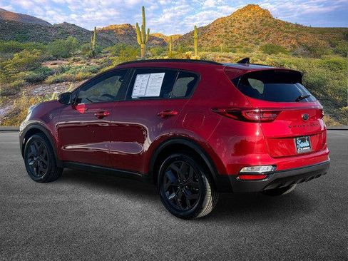 Used 2022 Kia Sportage Nightfall Edition image 7