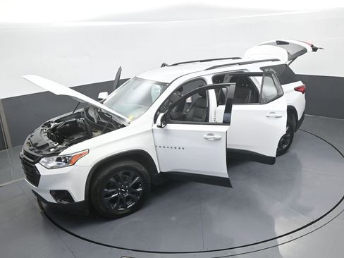 Used 2019 Chevrolet Traverse RS image 68