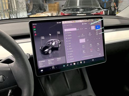 Used 2022 Tesla Model Y Long Range AWD/4WD image 6