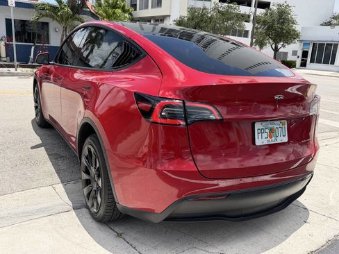 Used 2023 Tesla Model Y Long Range AWD/4WD image 6