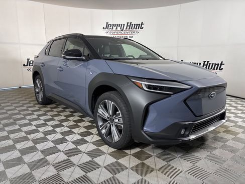 Used 2023 Subaru Solterra AWD image 3
