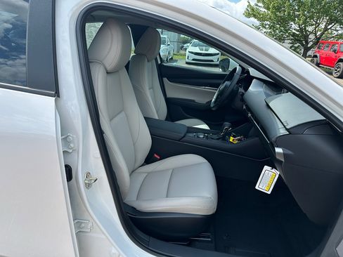 New 2026 MAZDA MAZDA3 2.5 S Sedan w/ Preferred Pkg image 21