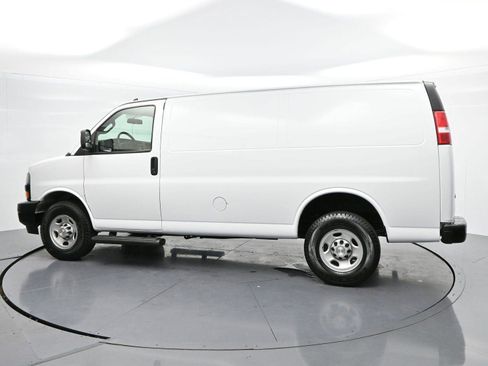 Used 2023 Chevrolet Express 2500 w/ Driver Convenience Package RWD image 5