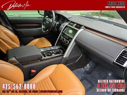 Used 2020 Land Rover Discovery HSE image 18