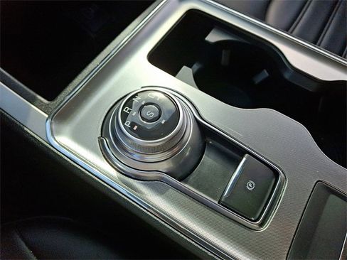 Certified 2022 Ford Edge SEL w/ Convenience Package image 15