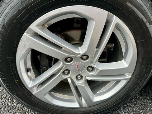 Used 2020 GMC Terrain SLE image 29