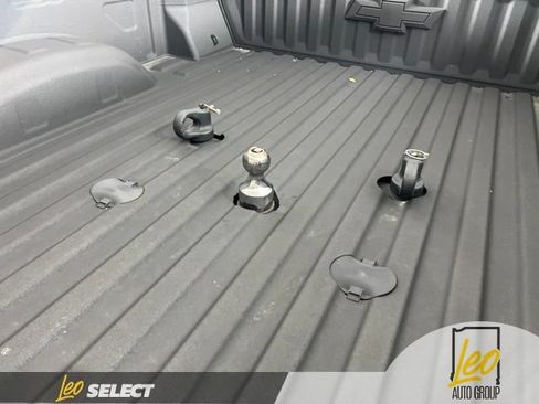 Used 2022 Chevrolet Silverado 2500 LTZ w/ LTZ Premium Package AWD/4WD image 9