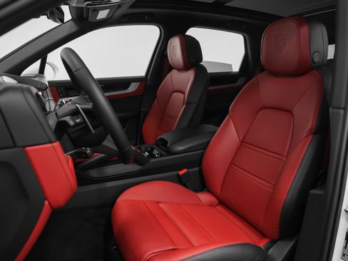 Used 2026 Porsche Cayenne S image 49