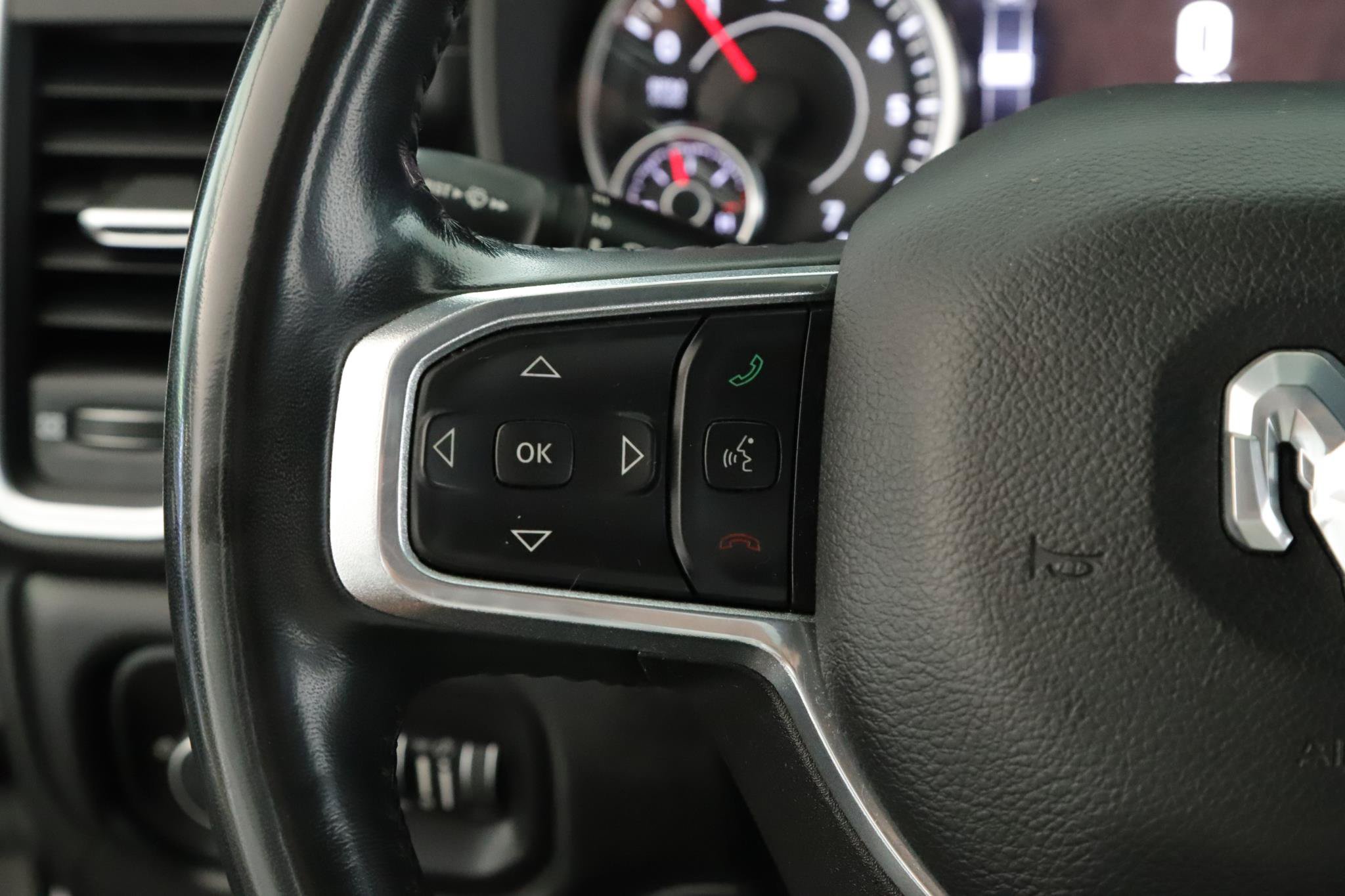 Used 2022 RAM 1500 Laramie AWD/4WD image 10