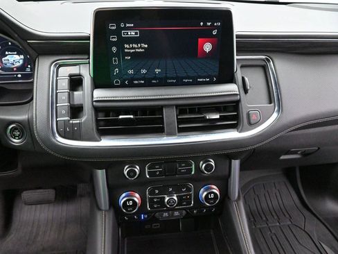 Used 2023 GMC Yukon XL SLT w/ SLT Premium Package AWD/4WD image 25