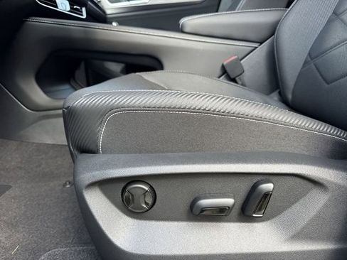 New 2026 Volkswagen Atlas Cross Sport SE image 12