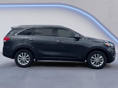 Used 2017 Kia Sorento AWD w/ LX Convenience Package