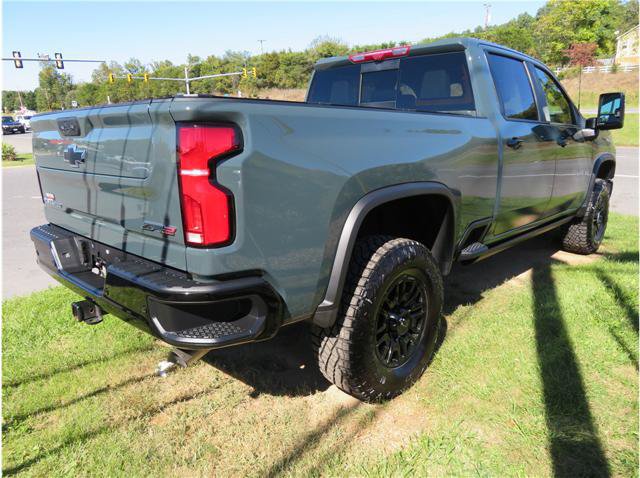 Used 2026 Chevrolet Silverado 2500 ZR2 AWD/4WD image 2
