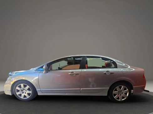 Used 2010 Honda Civic LX image 2