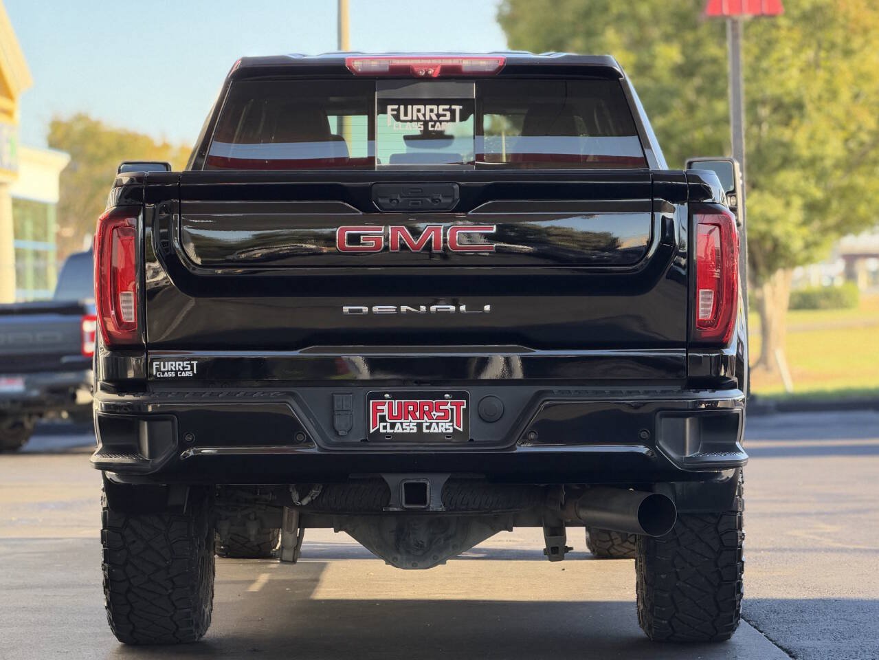 Used 2023 GMC Sierra 3500 Denali w/ Denali Black Diamond Edition AWD/4WD image 4