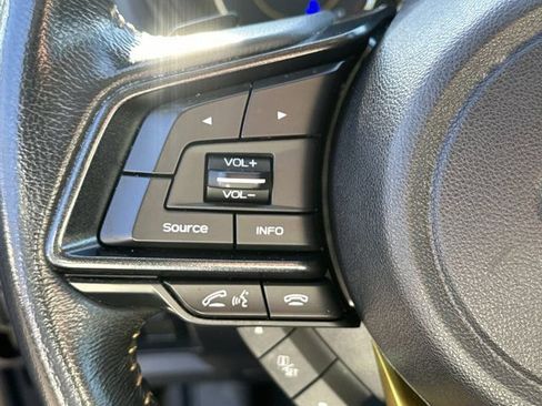 Used 2022 Subaru Crosstrek 2.5i Sport w/ Moonroof Package image 27