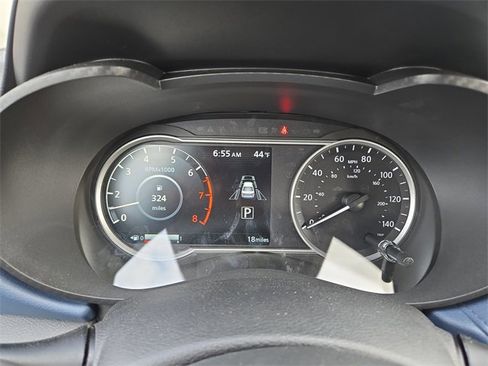 New 2025 Nissan Versa SV w/ Trunk Package image 31