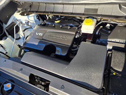 Used 2022 Nissan Pathfinder SV image 17