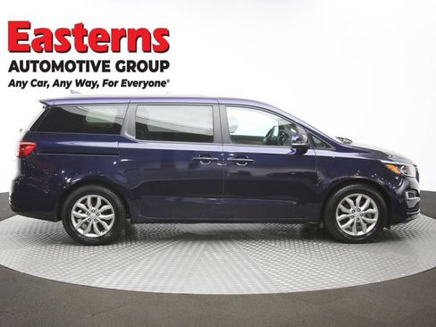 Used 2021 Kia Sedona EX image 46