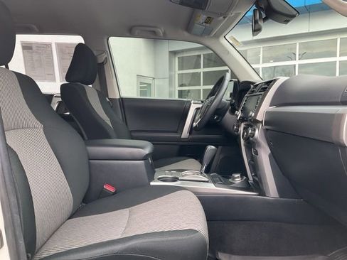 Used 2023 Toyota 4Runner SR5 AWD/4WD image 9