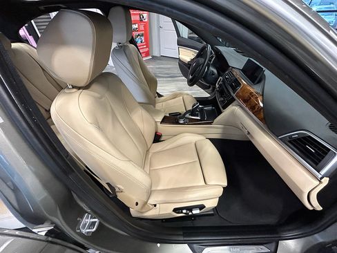 Used 2018 BMW 330i xDrive Sedan AWD/4WD image 40
