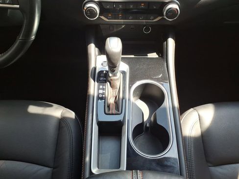Used 2024 Nissan Altima 2.5 SR w/ SR Premium Package FWD image 23