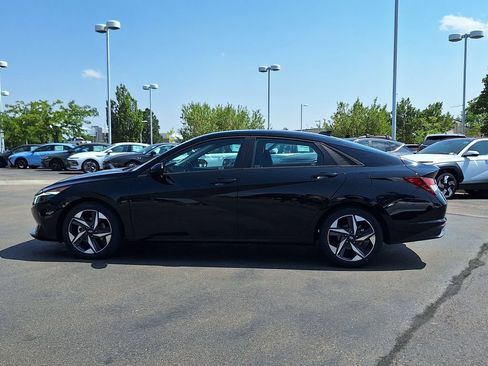Certified 2023 Hyundai Elantra SEL w/ Convenience Package FWD image 6