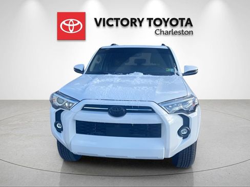 Used 2024 Toyota 4Runner SR5 Premium image 3
